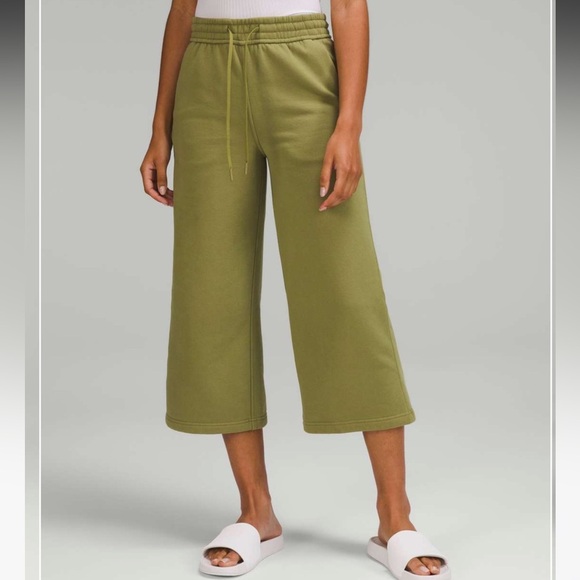 Lululemon Loungeful High-Rise Wide Leg Crop Bronze Green Size 10 - Picture 3 of 12